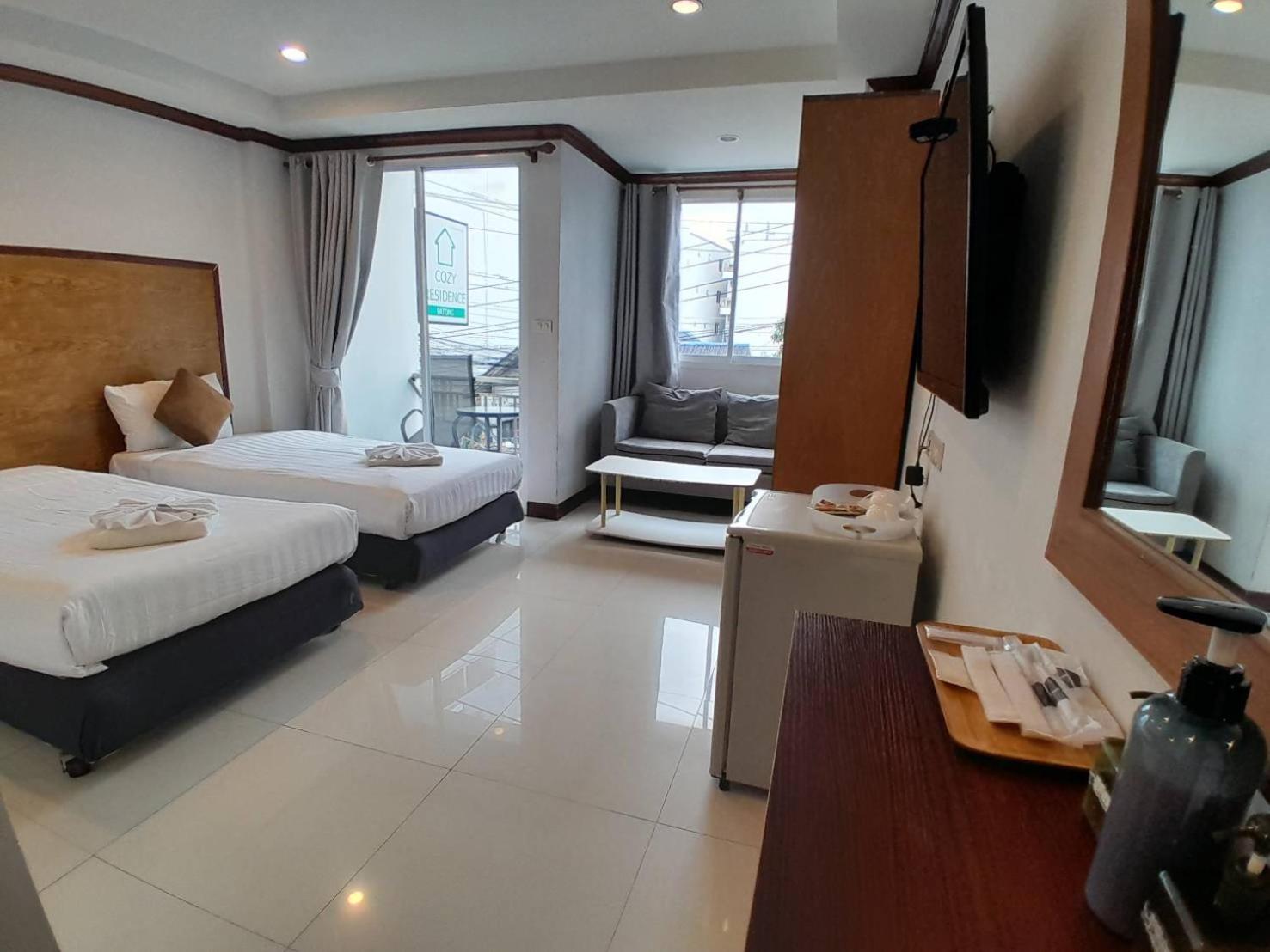Cozy Residence Patong Exterior photo